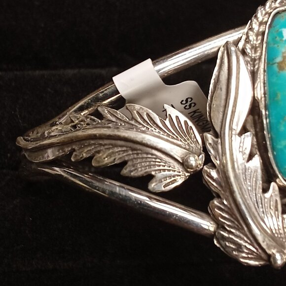 Navajo Handmade Women's Cuff Bracelet Beautiful (Kingman Mined Turquoise) - Picture 3 of 7